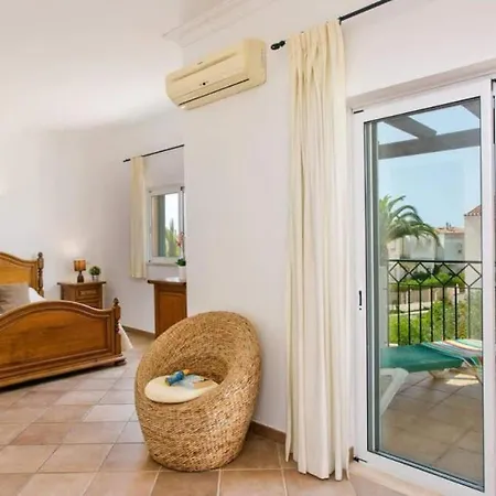 Holiday home Norcas Grande - - Heat Pool Game