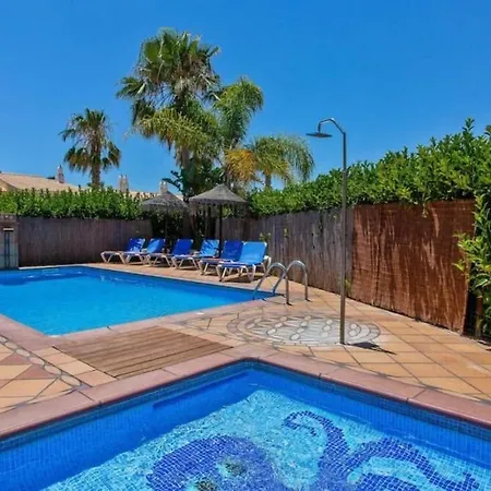 Holiday home Norcas Grande - - Heat Pool Game *