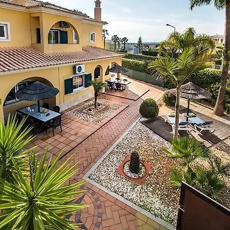 Norcas Grande - - Heat Pool Game Casa vacanze *
